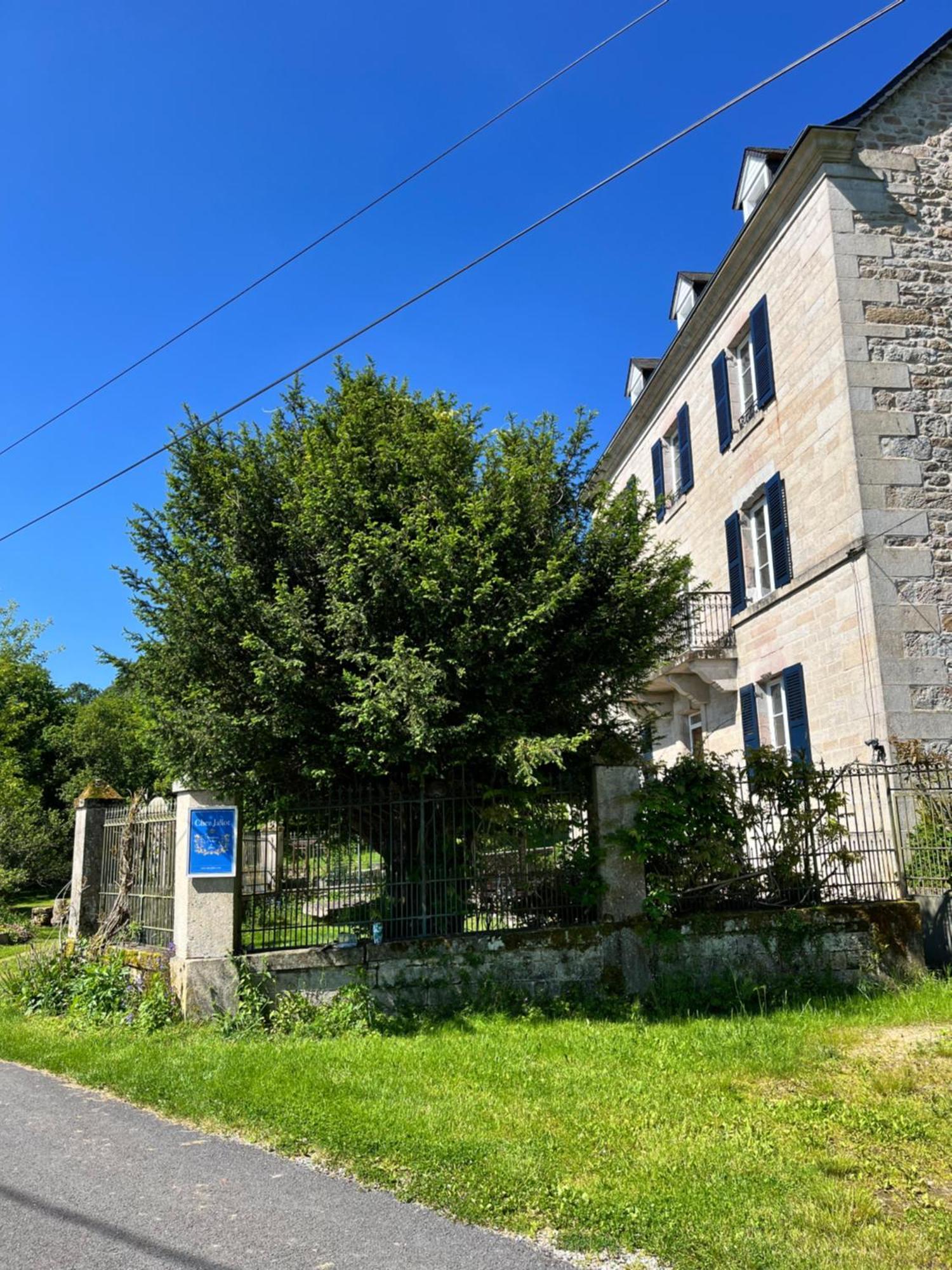 Chez Jallot Vidaillat Exteriör bild